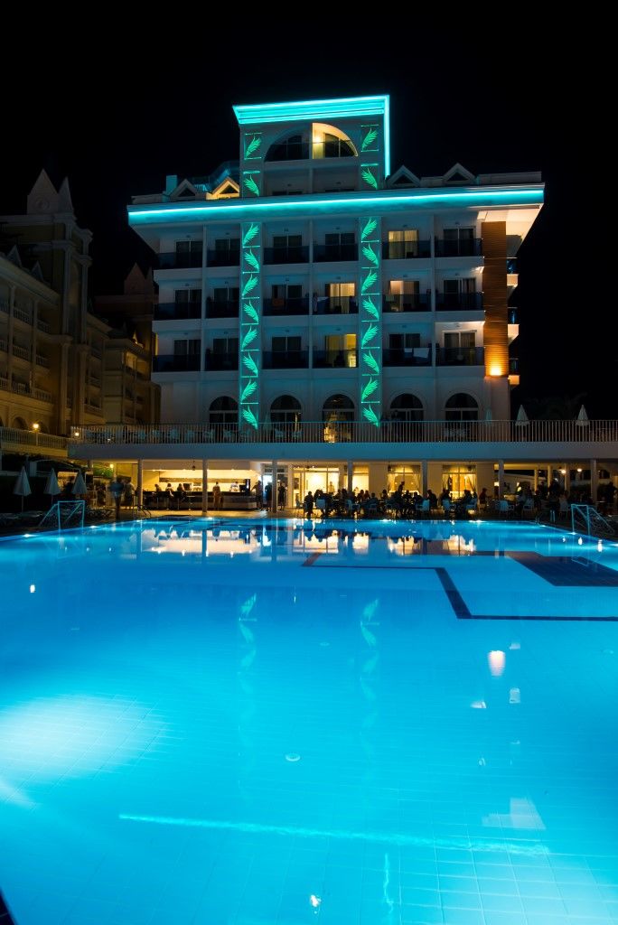 Palm World Side Resort & Spa Exteriör bild